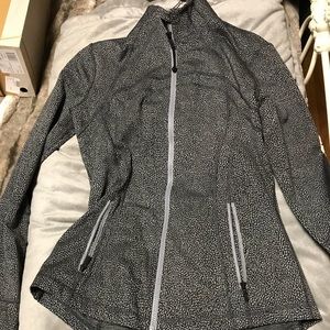 Selling this grey Lulu Jacket